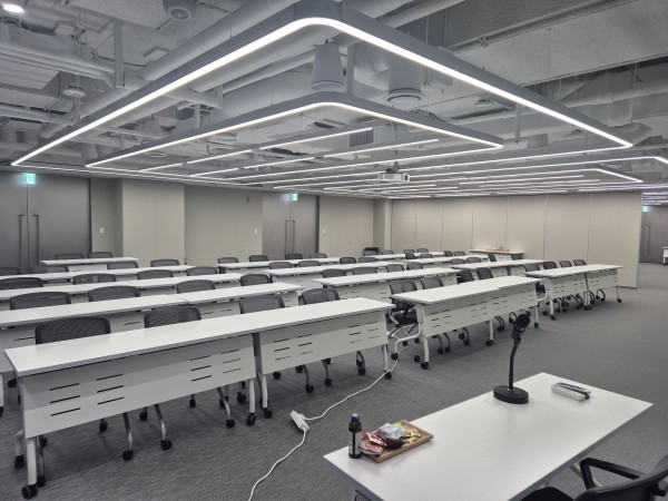 8a106d7f17102a6655d0726777917ba8_1765156